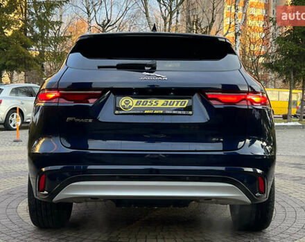 Синий Ягуар Ф-Пейс, объемом двигателя 2 л и пробегом 5 тыс. км за 48999 $, фото 5 на Automoto.ua