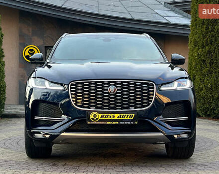 Синий Ягуар Ф-Пейс, объемом двигателя 2 л и пробегом 5 тыс. км за 48999 $, фото 1 на Automoto.ua