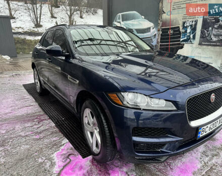 Синий Ягуар Ф-Пейс, объемом двигателя 2 л и пробегом 200 тыс. км за 26000 $, фото 1 на Automoto.ua