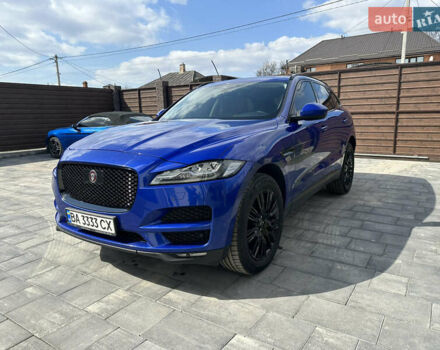 Синій Ягуар Ф-Пейс, об'ємом двигуна 2 л та пробігом 101 тис. км за 26500 $, фото 1 на Automoto.ua