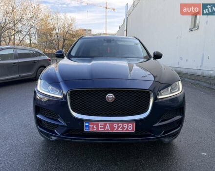 Синий Ягуар Ф-Пейс, объемом двигателя 2 л и пробегом 199 тыс. км за 24900 $, фото 1 на Automoto.ua