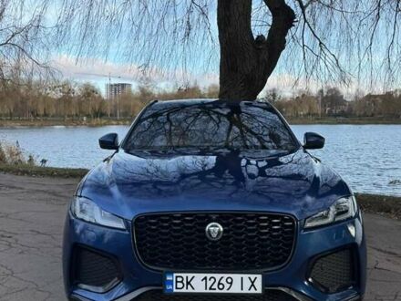 Синий Ягуар Ф-Пейс, объемом двигателя 2 л и пробегом 61 тыс. км за 32000 $, фото 1 на Automoto.ua