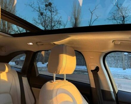 Зелений Ягуар Ф-Пейс, об'ємом двигуна 2 л та пробігом 147 тис. км за 25500 $, фото 6 на Automoto.ua