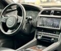Зеленый Ягуар Ф-Пейс, объемом двигателя 2 л и пробегом 131 тыс. км за 18700 $, фото 16 на Automoto.ua