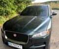 Зелений Ягуар Ф-Пейс, об'ємом двигуна 2 л та пробігом 126 тис. км за 26000 $, фото 6 на Automoto.ua