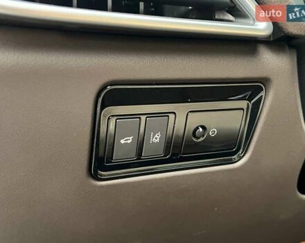 Зеленый Ягуар Ф-Пейс, объемом двигателя 2 л и пробегом 115 тыс. км за 22990 $, фото 18 на Automoto.ua