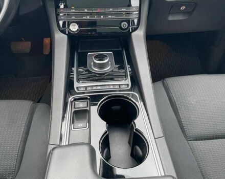 Зеленый Ягуар Ф-Пейс, объемом двигателя 2 л и пробегом 60 тыс. км за 14900 $, фото 14 на Automoto.ua