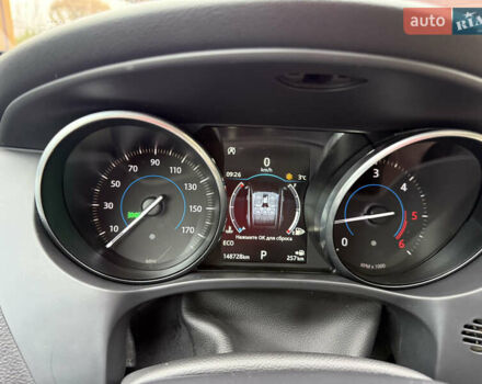 Зеленый Ягуар Ф-Пейс, объемом двигателя 2 л и пробегом 146 тыс. км за 19000 $, фото 5 на Automoto.ua
