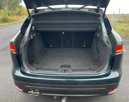 Зеленый Ягуар Ф-Пейс, объемом двигателя 2 л и пробегом 60 тыс. км за 14900 $, фото 16 на Automoto.ua