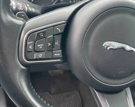 Зеленый Ягуар Ф-Пейс, объемом двигателя 2 л и пробегом 60 тыс. км за 14900 $, фото 18 на Automoto.ua