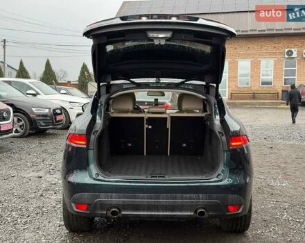 Зелений Ягуар Ф-Пейс, об'ємом двигуна 2 л та пробігом 101 тис. км за 18500 $, фото 8 на Automoto.ua