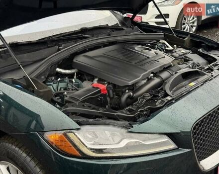 Зелений Ягуар Ф-Пейс, об'ємом двигуна 2 л та пробігом 101 тис. км за 18500 $, фото 12 на Automoto.ua