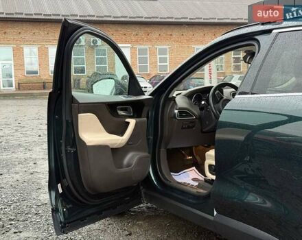 Зелений Ягуар Ф-Пейс, об'ємом двигуна 2 л та пробігом 101 тис. км за 18500 $, фото 15 на Automoto.ua