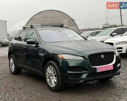 Зелений Ягуар Ф-Пейс, об'ємом двигуна 2 л та пробігом 101 тис. км за 18500 $, фото 1 на Automoto.ua