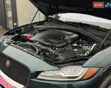Зелений Ягуар Ф-Пейс, об'ємом двигуна 2 л та пробігом 101 тис. км за 18500 $, фото 11 на Automoto.ua