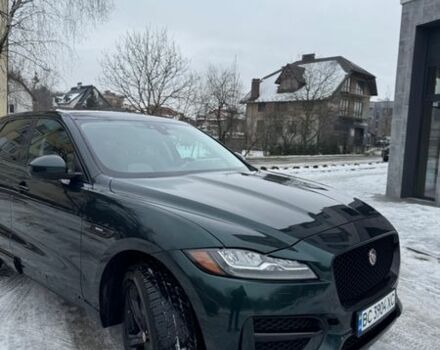 Зеленый Ягуар Ф-Пейс, объемом двигателя 2 л и пробегом 154 тыс. км за 22500 $, фото 1 на Automoto.ua