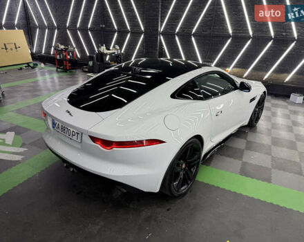 Белый Ягуар Ф-Тайп, объемом двигателя 3 л и пробегом 99 тыс. км за 27000 $, фото 5 на Automoto.ua