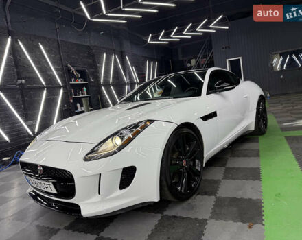 Белый Ягуар Ф-Тайп, объемом двигателя 3 л и пробегом 99 тыс. км за 27000 $, фото 2 на Automoto.ua