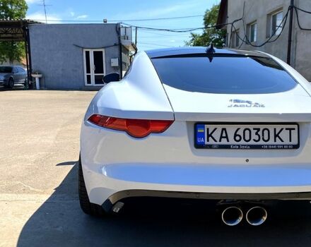 Білий Ягуар Ф-Тайп, об'ємом двигуна 3 л та пробігом 150 тис. км за 28000 $, фото 1 на Automoto.ua
