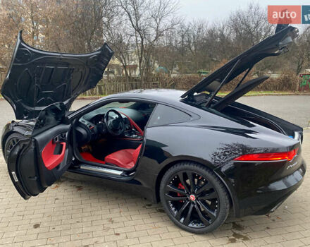 Черный Ягуар Ф-Тайп, объемом двигателя 3 л и пробегом 75 тыс. км за 33300 $, фото 7 на Automoto.ua