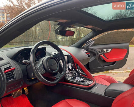 Черный Ягуар Ф-Тайп, объемом двигателя 3 л и пробегом 75 тыс. км за 33300 $, фото 23 на Automoto.ua