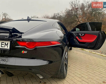 Черный Ягуар Ф-Тайп, объемом двигателя 3 л и пробегом 75 тыс. км за 33300 $, фото 21 на Automoto.ua