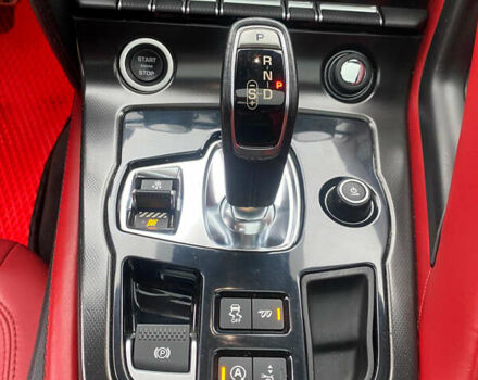 Черный Ягуар Ф-Тайп, объемом двигателя 3 л и пробегом 75 тыс. км за 33300 $, фото 40 на Automoto.ua