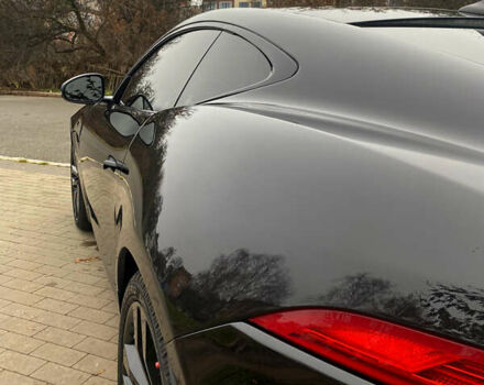 Черный Ягуар Ф-Тайп, объемом двигателя 3 л и пробегом 75 тыс. км за 33300 $, фото 2 на Automoto.ua