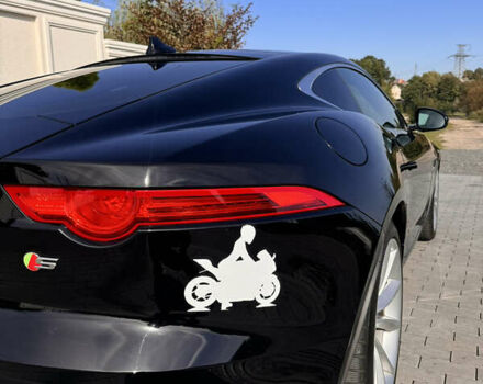 Черный Ягуар Ф-Тайп, объемом двигателя 3 л и пробегом 158 тыс. км за 22550 $, фото 16 на Automoto.ua