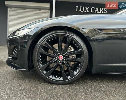 Черный Ягуар Ф-Тайп, объемом двигателя 2 л и пробегом 18 тыс. км за 64900 $, фото 28 на Automoto.ua