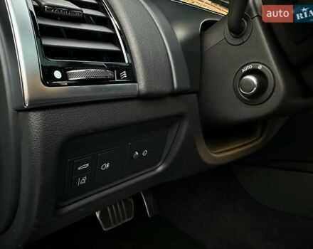 Черный Ягуар Ф-Тайп, объемом двигателя 2 л и пробегом 18 тыс. км за 64900 $, фото 40 на Automoto.ua