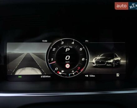 Черный Ягуар Ф-Тайп, объемом двигателя 2 л и пробегом 18 тыс. км за 64900 $, фото 71 на Automoto.ua