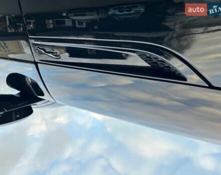 Черный Ягуар Ф-Тайп, объемом двигателя 2 л и пробегом 18 тыс. км за 64900 $, фото 31 на Automoto.ua