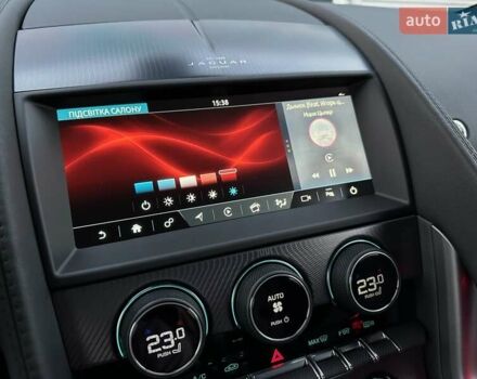 Черный Ягуар Ф-Тайп, объемом двигателя 2 л и пробегом 18 тыс. км за 64900 $, фото 66 на Automoto.ua