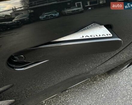 Черный Ягуар Ф-Тайп, объемом двигателя 2 л и пробегом 18 тыс. км за 64900 $, фото 36 на Automoto.ua