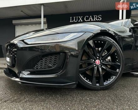 Черный Ягуар Ф-Тайп, объемом двигателя 2 л и пробегом 18 тыс. км за 64900 $, фото 15 на Automoto.ua