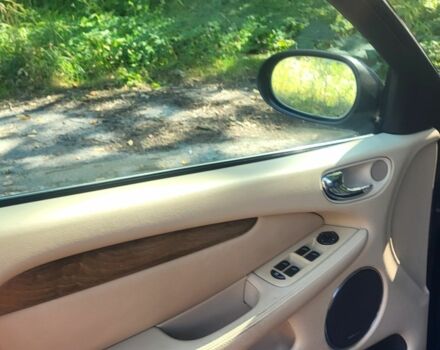 Синий Ягуар Ф-Тайп, объемом двигателя 2.1 л и пробегом 168 тыс. км за 4100 $, фото 5 на Automoto.ua