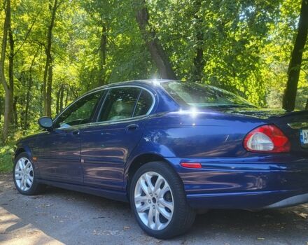 Синий Ягуар Ф-Тайп, объемом двигателя 2.1 л и пробегом 168 тыс. км за 4100 $, фото 1 на Automoto.ua