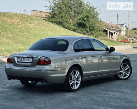 Бежевый Ягуар С-Тайп, объемом двигателя 3 л и пробегом 217 тыс. км за 7777 $, фото 1 на Automoto.ua