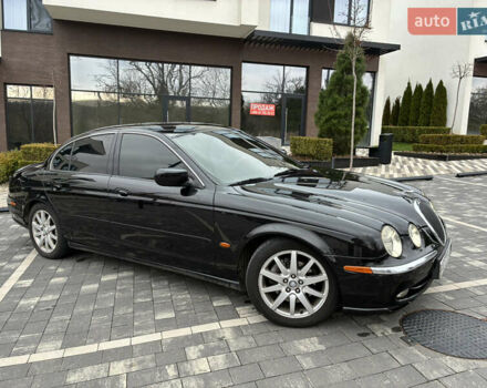 Черный Ягуар С-Тайп, объемом двигателя 2.97 л и пробегом 234 тыс. км за 3800 $, фото 1 на Automoto.ua