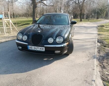 Черный Ягуар С-Тайп, объемом двигателя 3 л и пробегом 210 тыс. км за 3565 $, фото 1 на Automoto.ua