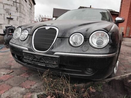 Черный Ягуар С-Тайп, объемом двигателя 2.7 л и пробегом 165 тыс. км за 946 $, фото 1 на Automoto.ua