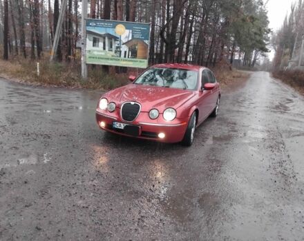 Красный Ягуар С-Тайп, объемом двигателя 2.7 л и пробегом 230 тыс. км за 5905 $, фото 2 на Automoto.ua