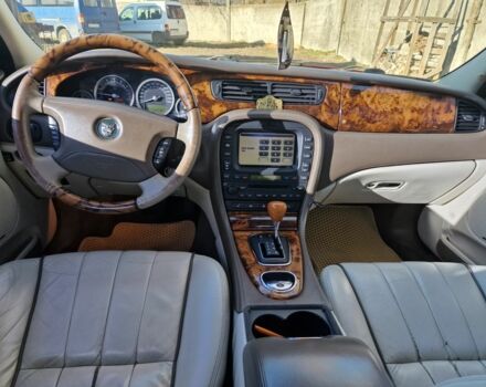 Червоний Ягуар S-Type, об'ємом двигуна 3 л та пробігом 270 тис. км за 5803 $, фото 5 на Automoto.ua