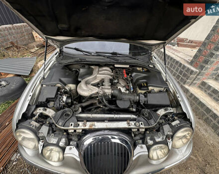 Сірий Ягуар S-Type, об'ємом двигуна 0 л та пробігом 200 тис. км за 1500 $, фото 5 на Automoto.ua