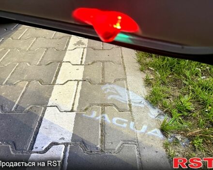 Сірий Ягуар S-Type, об'ємом двигуна 2.5 л та пробігом 260 тис. км за 3500 $, фото 1 на Automoto.ua