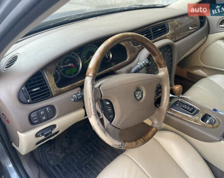 Сірий Ягуар S-Type, об'ємом двигуна 2.5 л та пробігом 170 тис. км за 5500 $, фото 6 на Automoto.ua