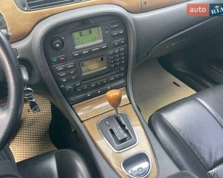 Серый Ягуар С-Тайп, объемом двигателя 2.5 л и пробегом 291 тыс. км за 5490 $, фото 20 на Automoto.ua