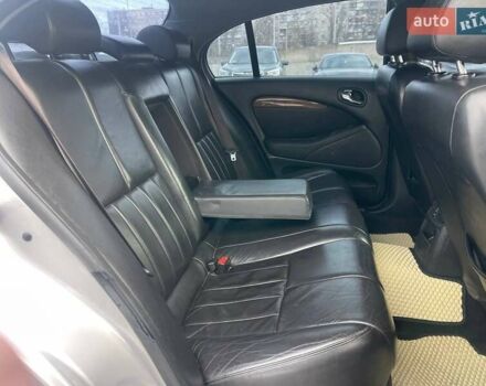 Серый Ягуар С-Тайп, объемом двигателя 2.5 л и пробегом 291 тыс. км за 5490 $, фото 10 на Automoto.ua