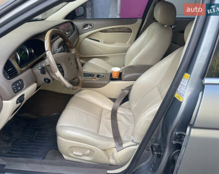 Сірий Ягуар S-Type, об'ємом двигуна 2.5 л та пробігом 170 тис. км за 5500 $, фото 5 на Automoto.ua
